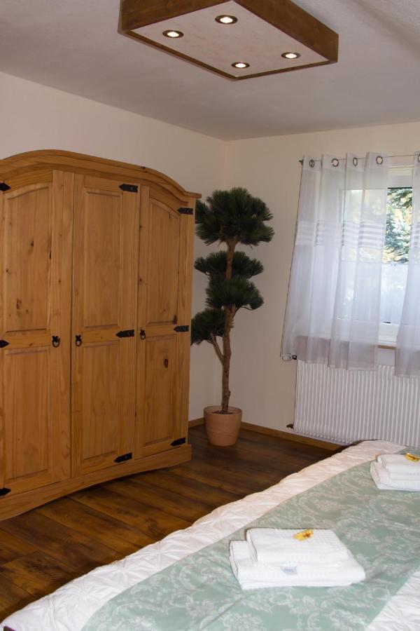 Kuckuckshaeusle Ferienwohnungen Titisee-Neustadt Bagian luar foto